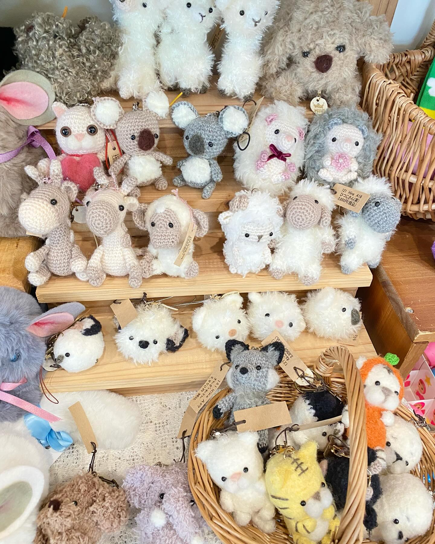 編みぐるみhina(@kopihana.hina )さまより