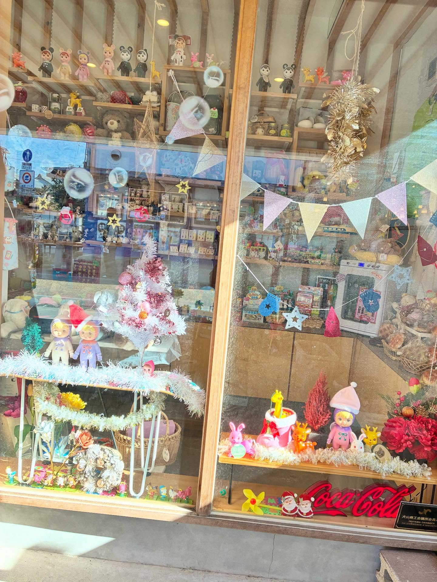 12月になりましたね✨お店もクリスマス装飾に🎄🤶