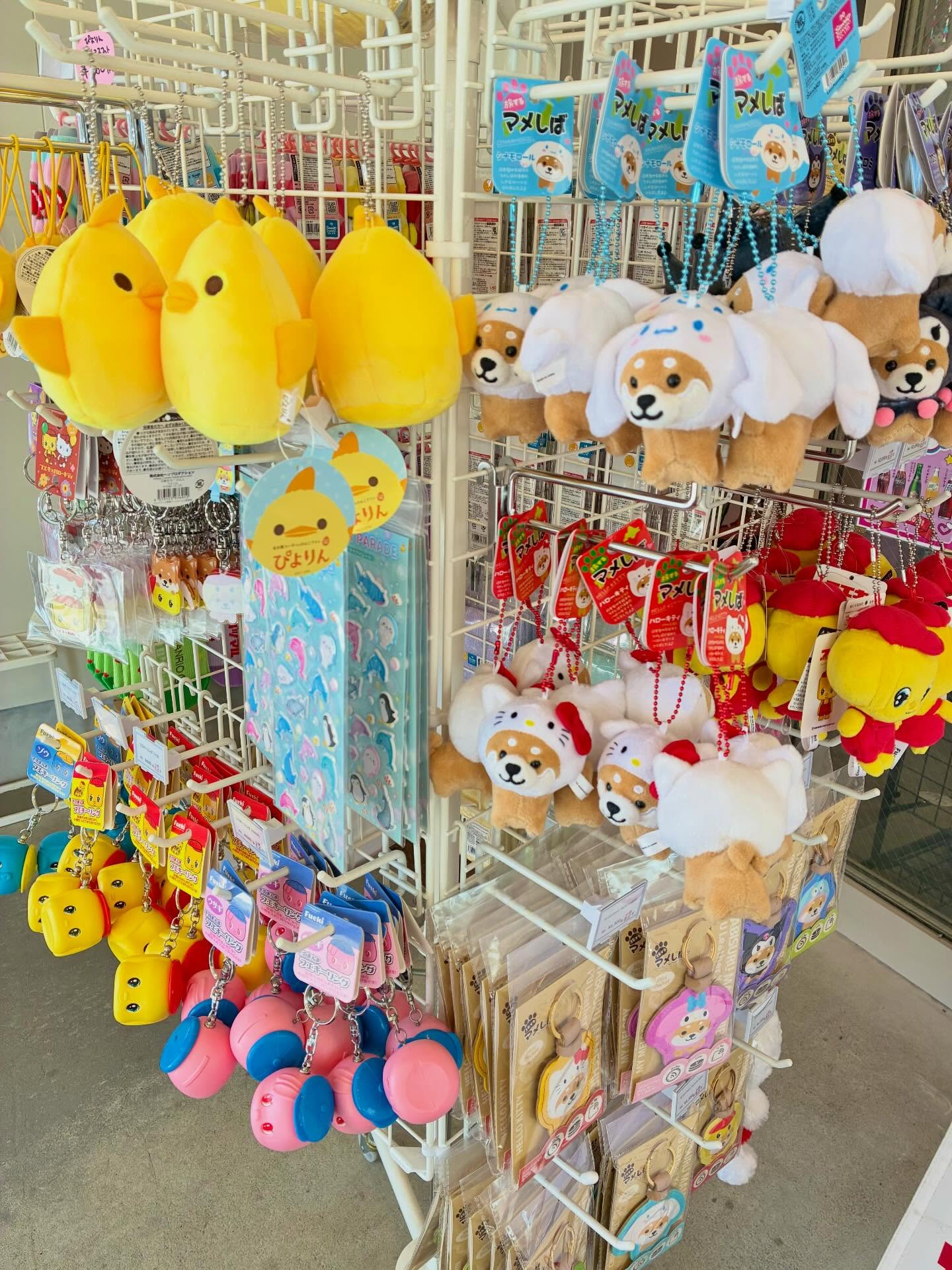 お天気の良い城下町、食べ歩きはもちろん、可愛いグッズでお写真...