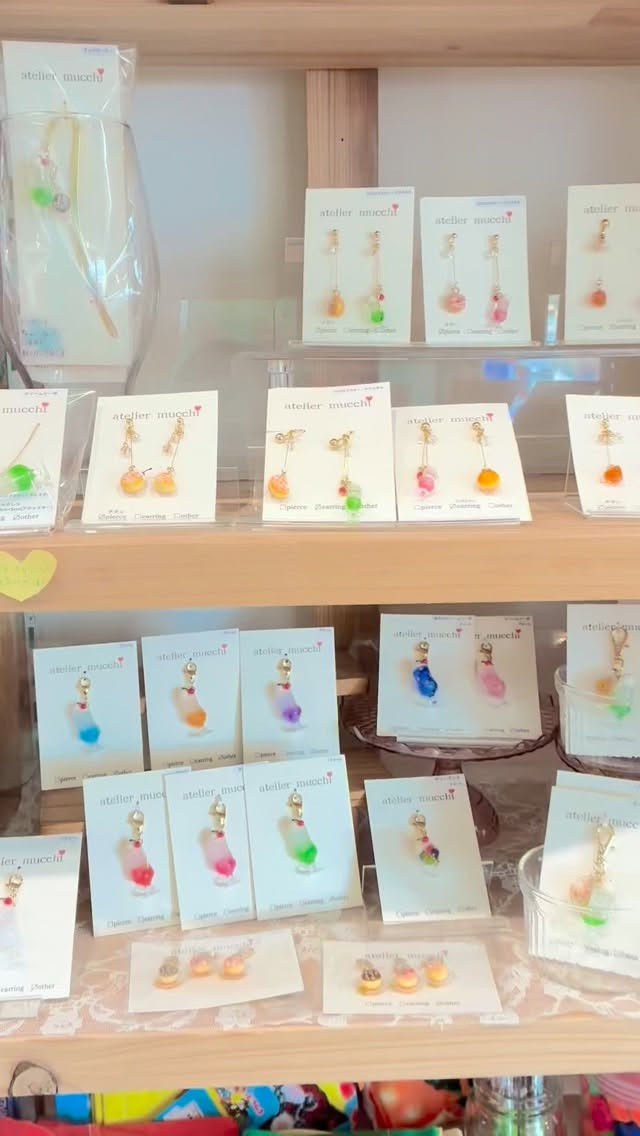 ハンドメイドの可愛いアクセサリーもお取り扱いございます☺️💕